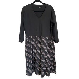 Svaha Size 2X Black Organic Cotton Dress V-Neck Shakespeare Script Print Pockets